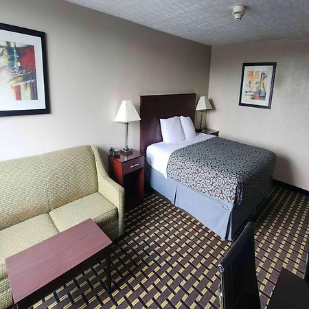 Days Inn By Wyndham Fort Wright Cincinnati Area Extérieur photo