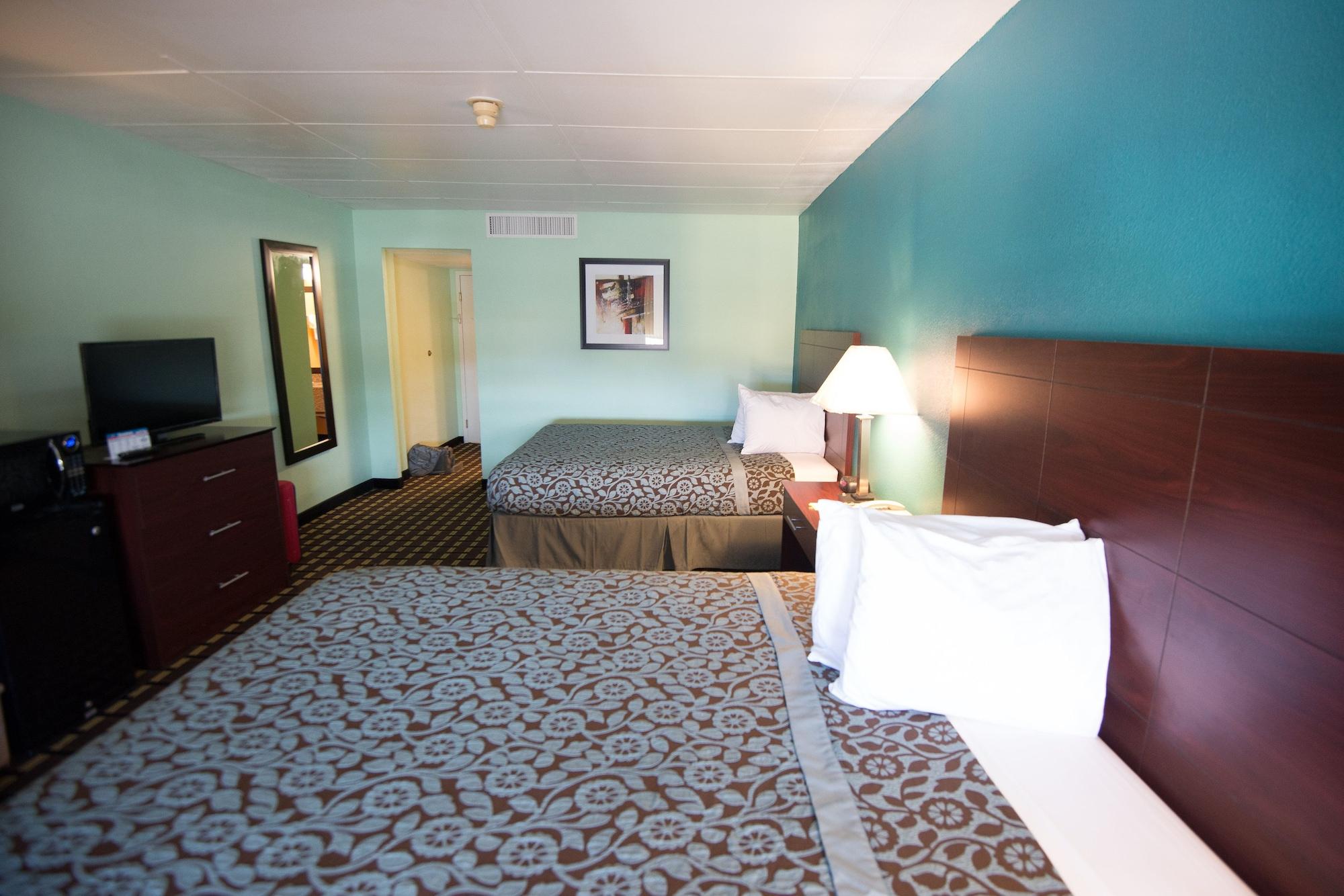 Days Inn By Wyndham Fort Wright Cincinnati Area Extérieur photo