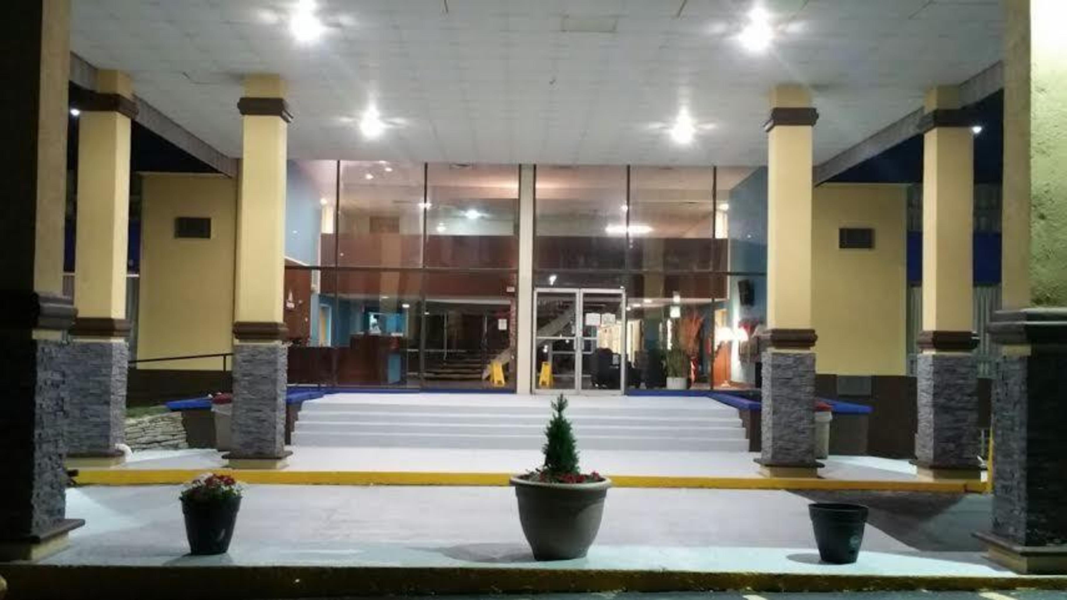 Days Inn By Wyndham Fort Wright Cincinnati Area Extérieur photo