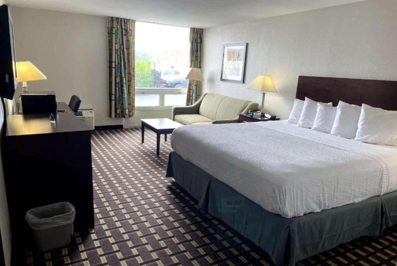 Days Inn By Wyndham Fort Wright Cincinnati Area Extérieur photo