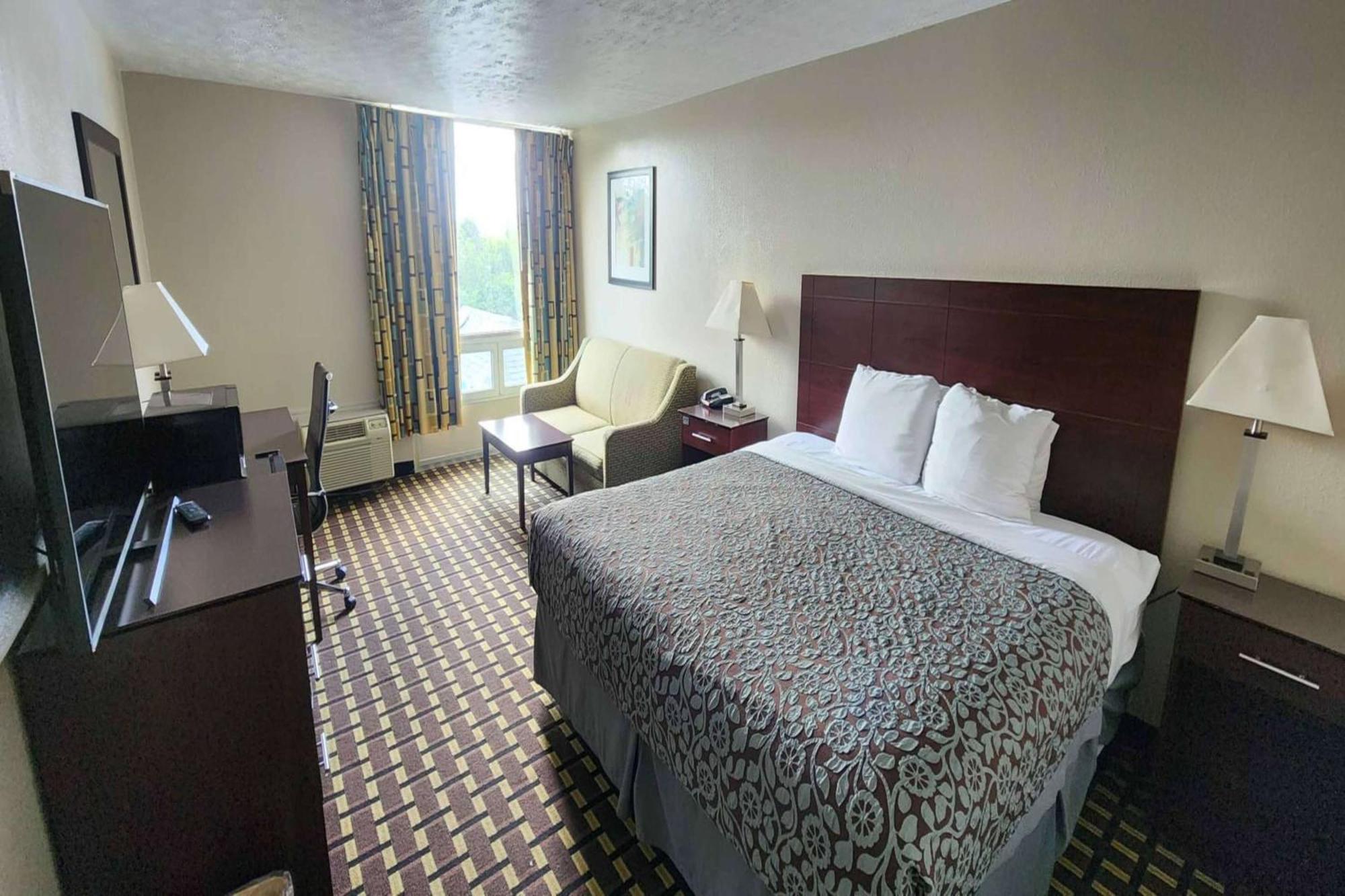 Days Inn By Wyndham Fort Wright Cincinnati Area Extérieur photo